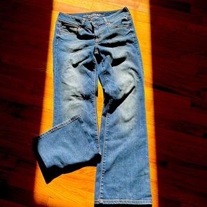 American Eagle Jeans size 4 Flare leg